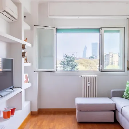 Trilocale In Via Pogatschnig 40 -- San Siro-rho Fiera-duomo * Milán